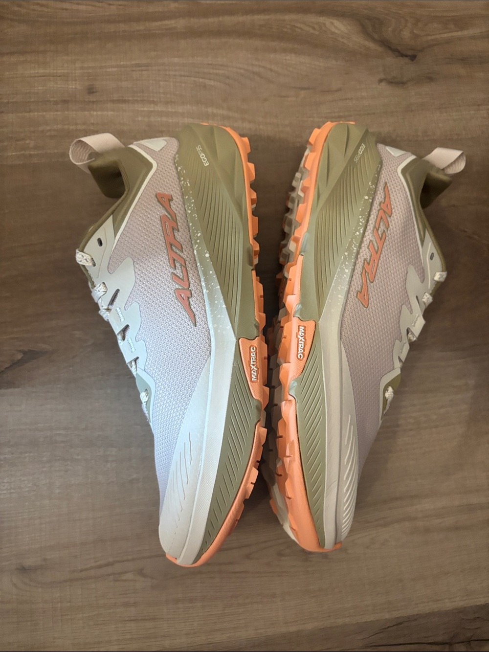 Altra Women's Experience Wild 3 tan size 10 new with box - Picture 5 of 7